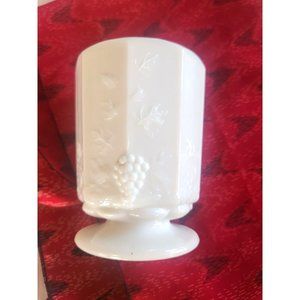 WHITE WESTMORELAND GRAPES AND LEAVES PEDESTAL VASE  SUGAR BOWL